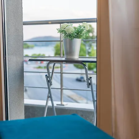 Apartmán Corner House Next To The