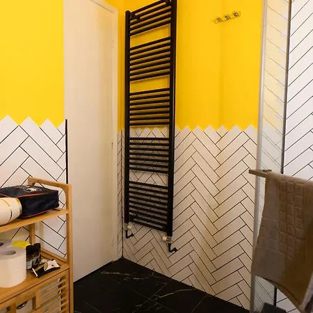 Corner House Next To The * Kastoria